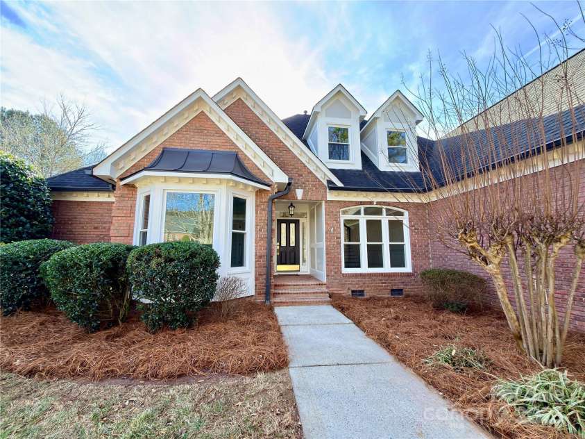 5125 Belicourt Drive, Charlotte, NC 28277.  MLS# CAR4331417, YatesRealty ID 10862. Front