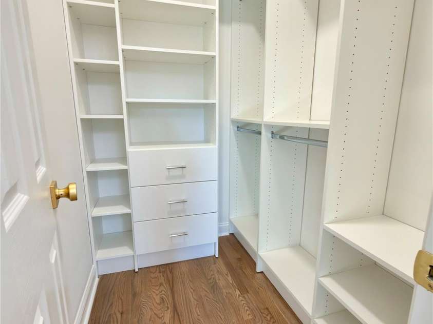 5125 Belicourt Drive, Charlotte, NC 28277.  MLS# CAR4331417, YatesRealty ID 10862. Primary Closet 1