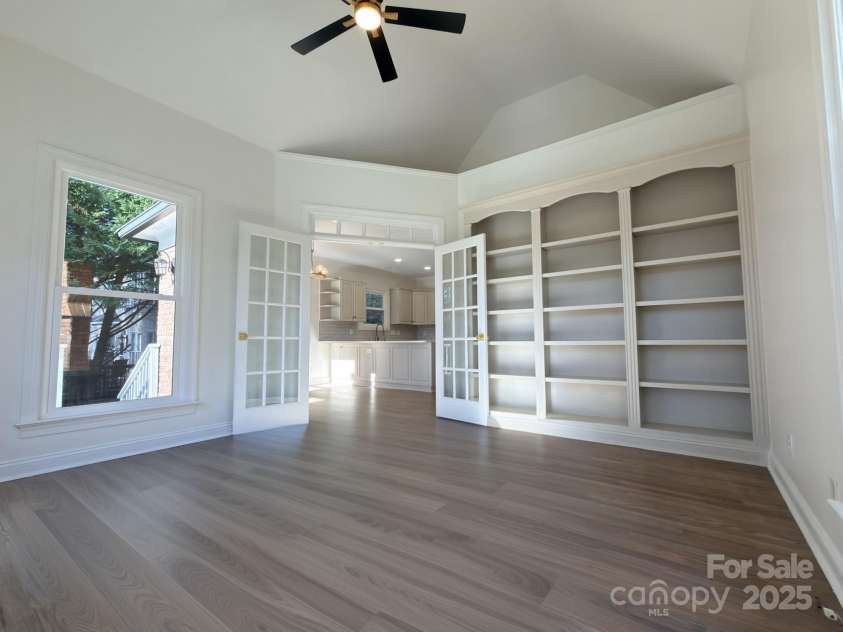 5125 Belicourt Drive, Charlotte, NC 28277.  MLS# CAR4331417, YatesRealty ID 10862. Sunroom