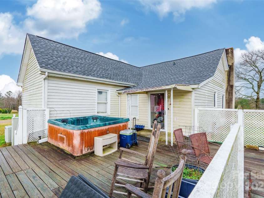 2455 Wellridge Road, Chester, SC 29706.  MLS# CAR4232433, YatesRealty ID 10863. 