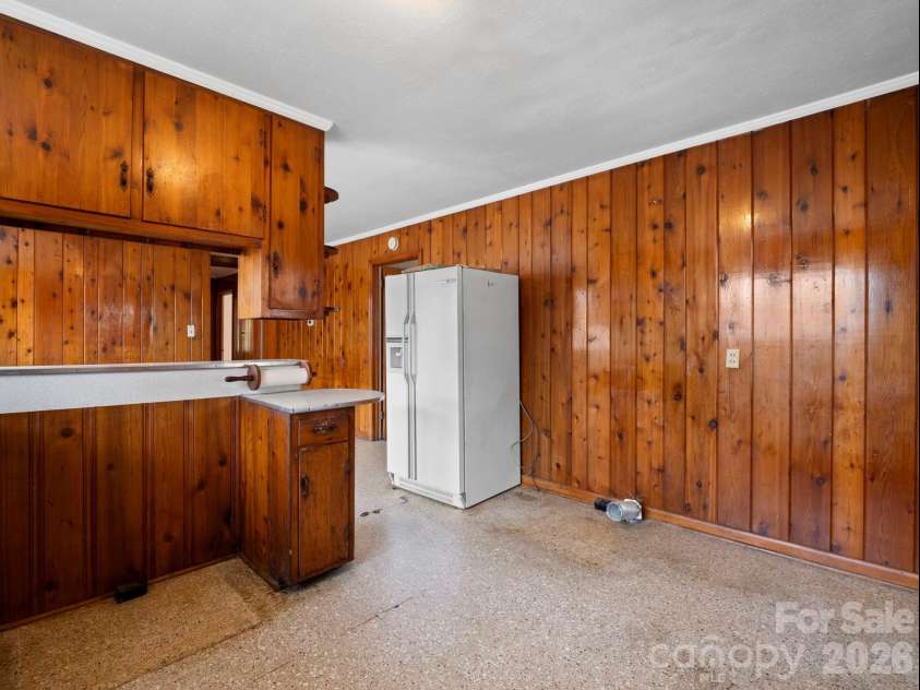 309 Green Street, Lincolnton, NC 28092.  MLS# CAR4331904, YatesRealty ID 10863. 