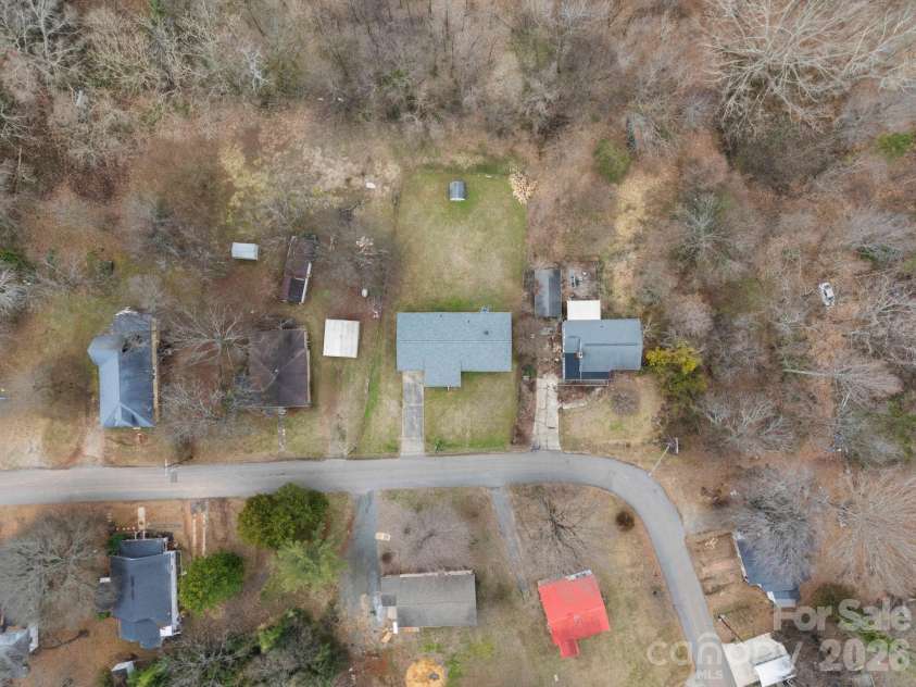 309 Green Street, Lincolnton, NC 28092.  MLS# CAR4331904, YatesRealty ID 10863. 