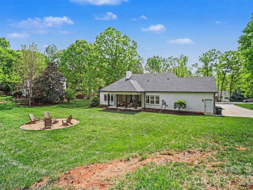 4317 Steepleton Way, Charlotte, NC 28215.  MLS# CAR4363516, YatesRealty ID 10864. Backyard