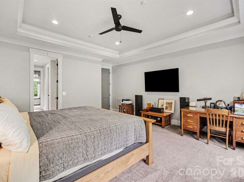 4317 Steepleton Way, Charlotte, NC 28215.  MLS# CAR4363516, YatesRealty ID 10864. Primary Bedroom