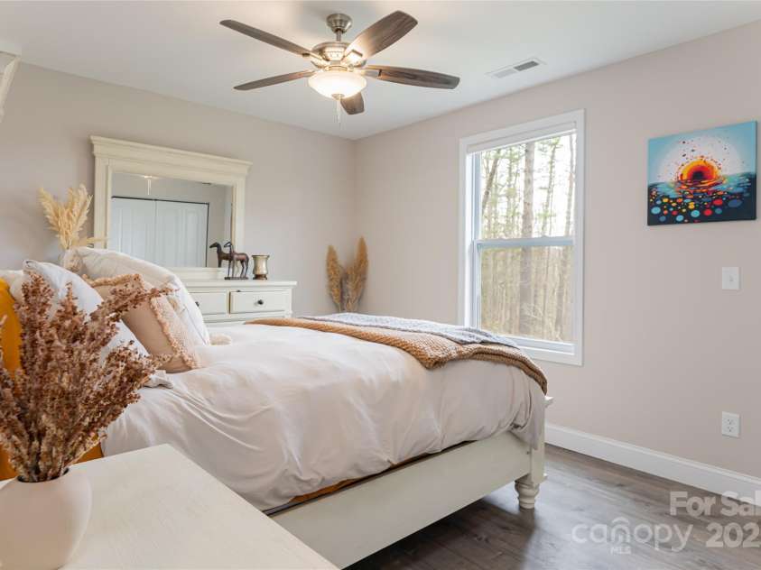 17 Fair Oaks Road, Arden, NC 28704.  MLS# CAR4227408, YatesRealty ID 10865. 