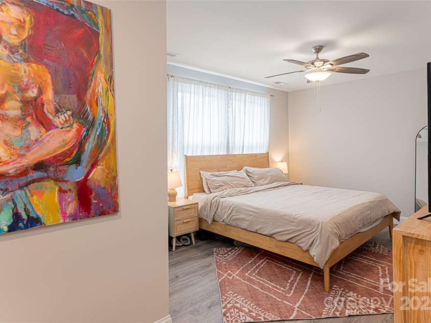 17 Fair Oaks Road, Arden, NC 28704.  MLS# CAR4227408, YatesRealty ID 10865. 