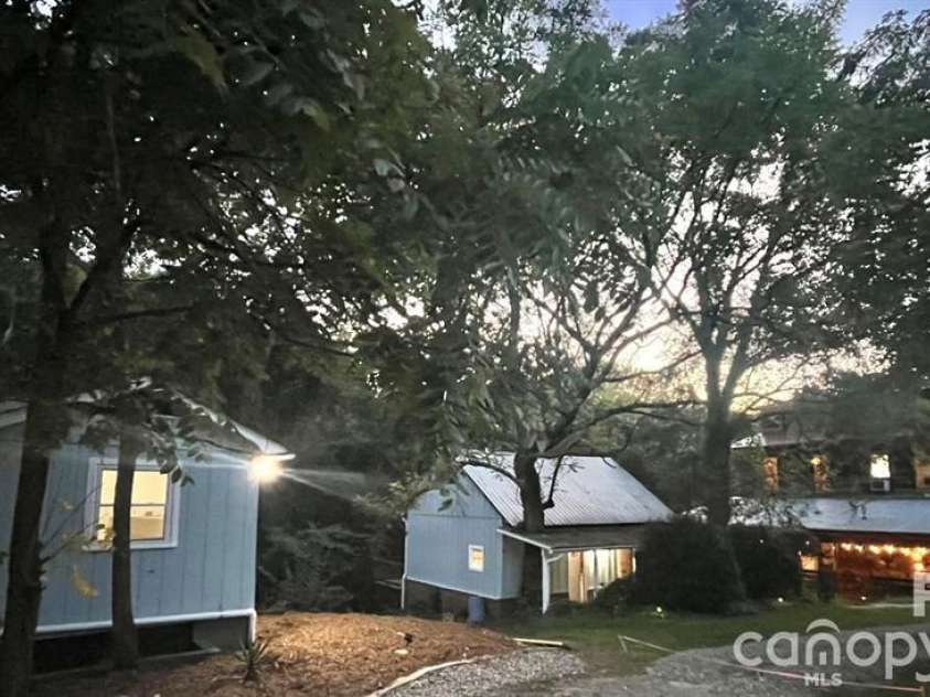 9 & 1 Old Mill Lane, Weaverville, NC 28787.  MLS# CAR4347563, YatesRealty ID 10865. 
