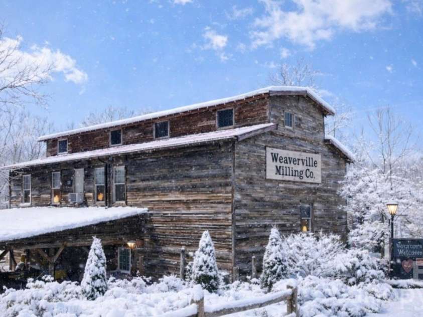 9 & 1 Old Mill Lane, Weaverville, NC 28787.  MLS# CAR4347563, YatesRealty ID 10865. 