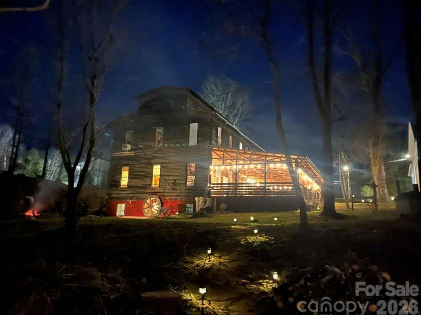 9 & 1 Old Mill Lane, Weaverville, NC 28787.  MLS# CAR4347563, YatesRealty ID 10865. 