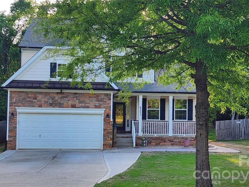 4223 Craighill Lane, Charlotte, NC 28278.  MLS# CAR4350239, YatesRealty ID 10866. 