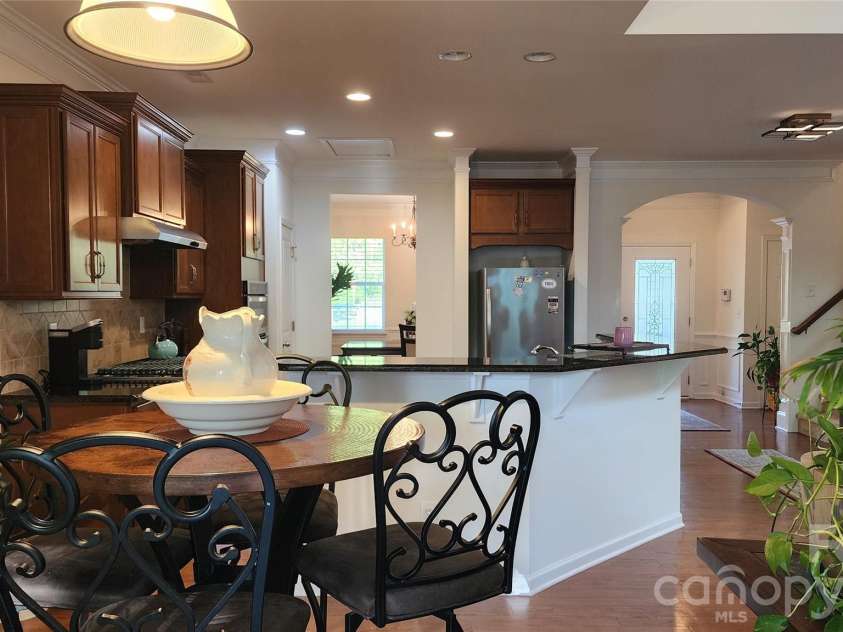 4223 Craighill Lane, Charlotte, NC 28278.  MLS# CAR4350239, YatesRealty ID 10866. 