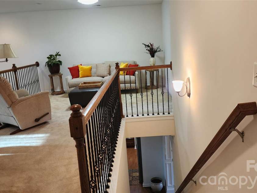 4223 Craighill Lane, Charlotte, NC 28278.  MLS# CAR4350239, YatesRealty ID 10866. 