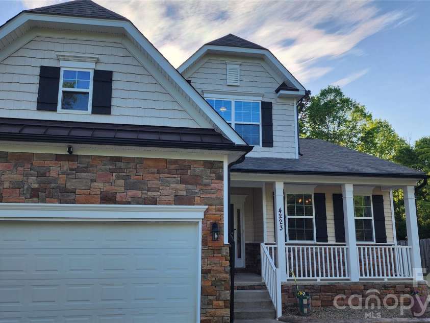 4223 Craighill Lane, Charlotte, NC 28278.  MLS# CAR4350239, YatesRealty ID 10866. 