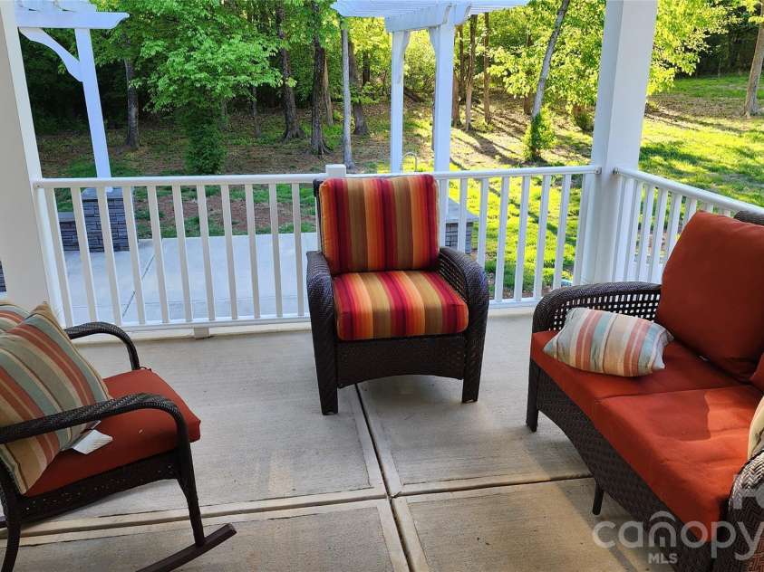 4223 Craighill Lane, Charlotte, NC 28278.  MLS# CAR4350239, YatesRealty ID 10866. 