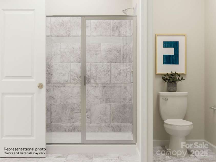 4567 Potters Wheel Drive, Fort Mill, SC 29715.  MLS# CAR4245451, YatesRealty ID 10868. Owners Bath