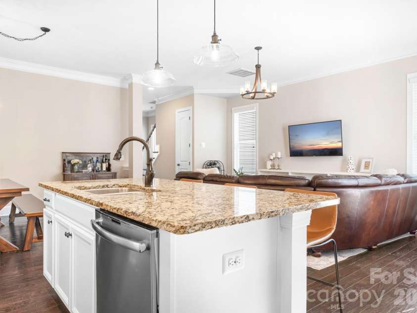 1146 South Street, Cornelius, NC 28031.  MLS# CAR4359596, YatesRealty ID 10869. 