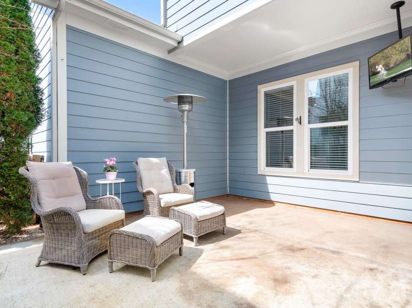 1146 South Street, Cornelius, NC 28031.  MLS# CAR4359596, YatesRealty ID 10869. 