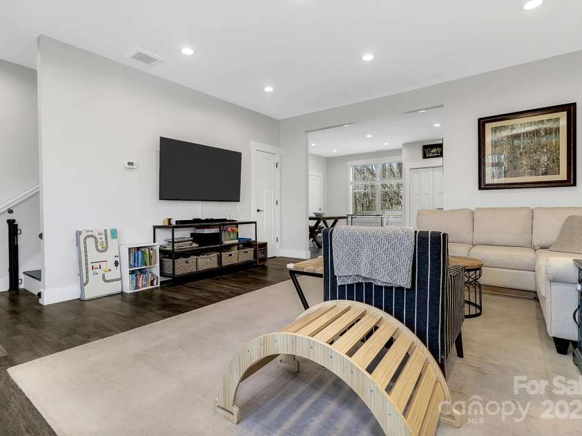 111 Front Porch Drive, Black Mountain, NC 28711.  MLS# CAR4218896, YatesRealty ID 1087. 