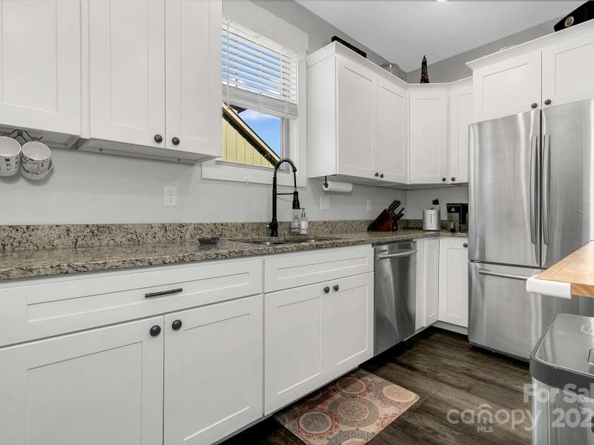 111 Front Porch Drive, Black Mountain, NC 28711.  MLS# CAR4218896, YatesRealty ID 1087. 