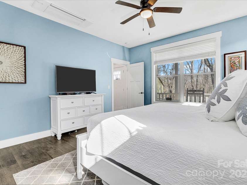 111 Front Porch Drive, Black Mountain, NC 28711.  MLS# CAR4218896, YatesRealty ID 1087. 