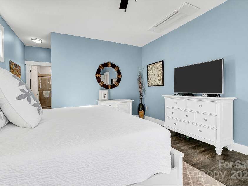 111 Front Porch Drive, Black Mountain, NC 28711.  MLS# CAR4218896, YatesRealty ID 1087. 