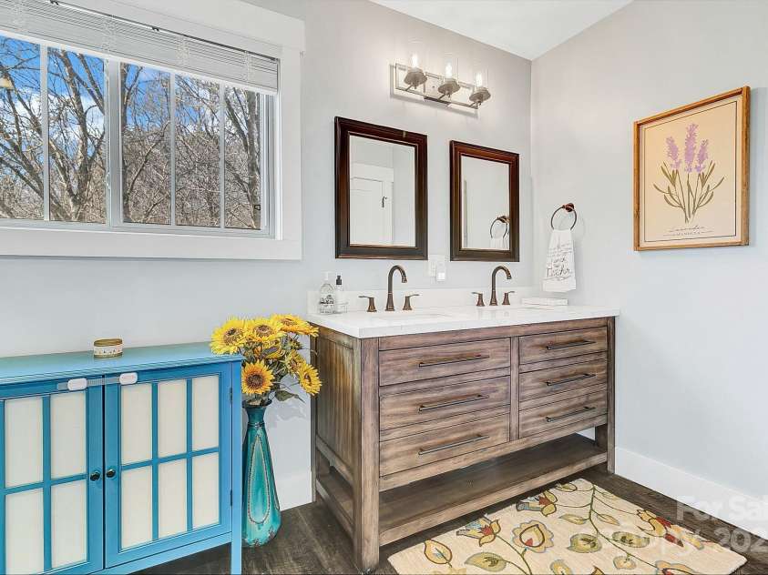 111 Front Porch Drive, Black Mountain, NC 28711.  MLS# CAR4218896, YatesRealty ID 1087. 