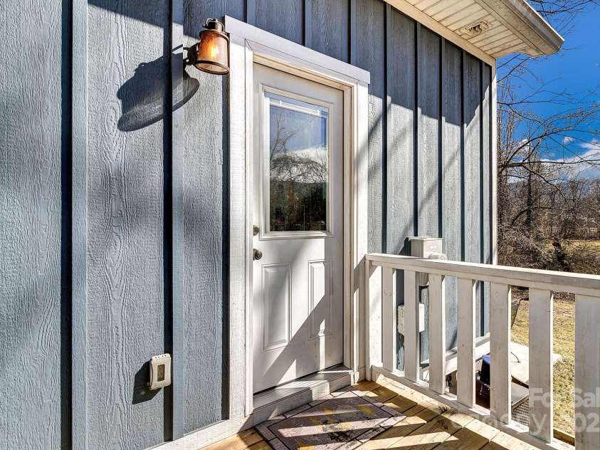 111 Front Porch Drive, Black Mountain, NC 28711.  MLS# CAR4218896, YatesRealty ID 1087. 