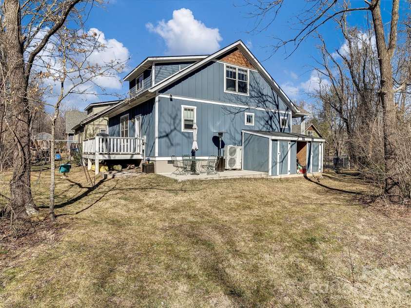 111 Front Porch Drive, Black Mountain, NC 28711.  MLS# CAR4218896, YatesRealty ID 1087. 