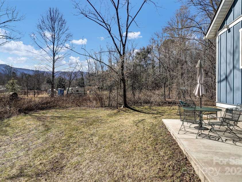 111 Front Porch Drive, Black Mountain, NC 28711.  MLS# CAR4218896, YatesRealty ID 1087. 