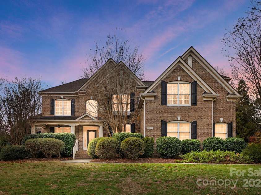 2016 Autumn Blossom Lane, Waxhaw, NC 28173.  MLS# CAR4327443, YatesRealty ID 1087. 