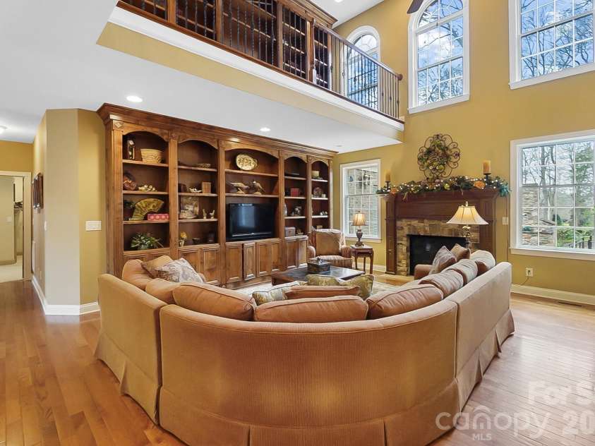 2016 Autumn Blossom Lane, Waxhaw, NC 28173.  MLS# CAR4327443, YatesRealty ID 1087. 