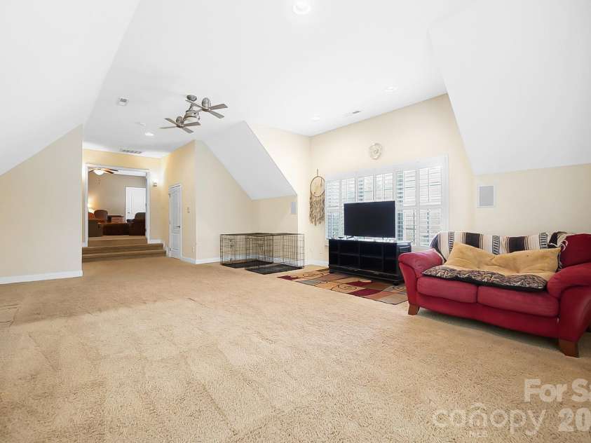 2016 Autumn Blossom Lane, Waxhaw, NC 28173.  MLS# CAR4327443, YatesRealty ID 1087. 