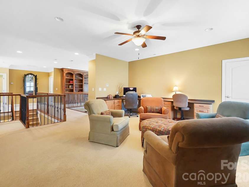 2016 Autumn Blossom Lane, Waxhaw, NC 28173.  MLS# CAR4327443, YatesRealty ID 1087. 