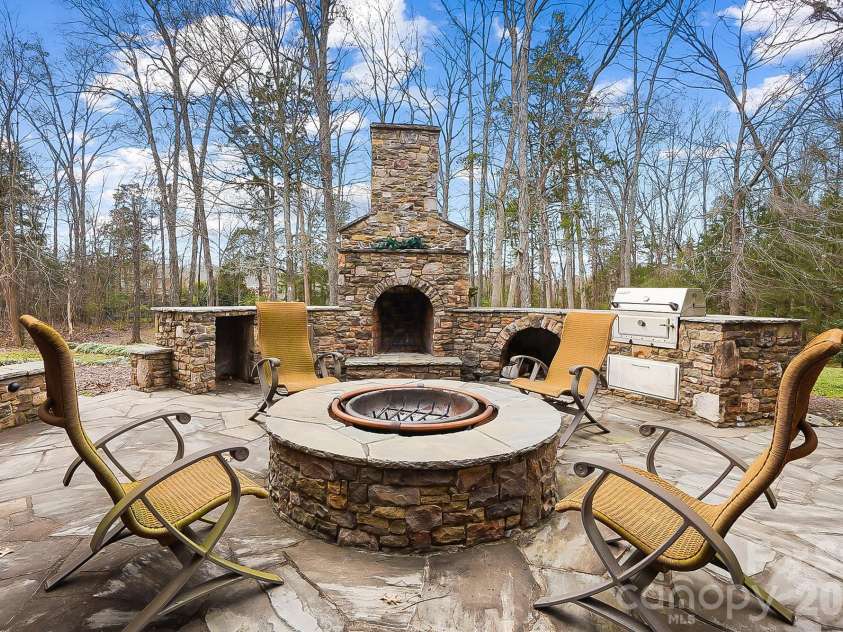 2016 Autumn Blossom Lane, Waxhaw, NC 28173.  MLS# CAR4327443, YatesRealty ID 1087. 
