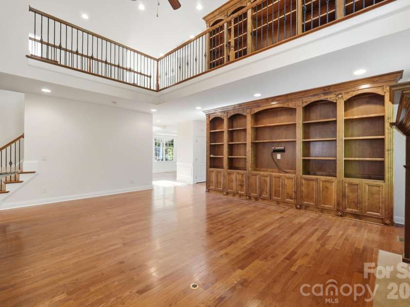 2016 Autumn Blossom Lane, Waxhaw, NC 28173.  MLS# CAR4387108, YatesRealty ID 1087. 