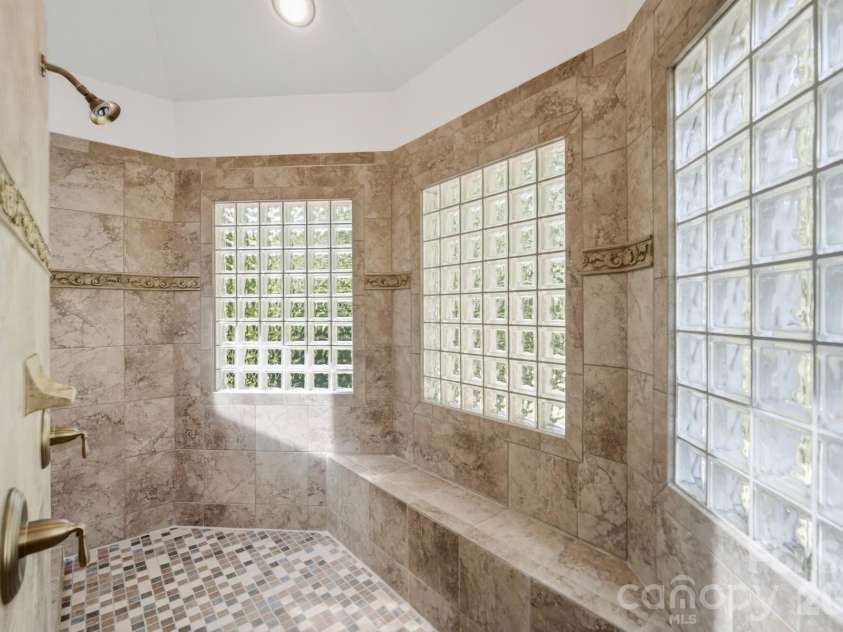 2016 Autumn Blossom Lane, Waxhaw, NC 28173.  MLS# CAR4387108, YatesRealty ID 1087. 