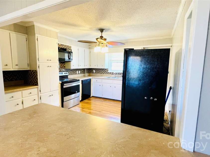 742 Aquadale Road, Albemarle, NC 28001.  MLS# CAR4223319, YatesRealty ID 10870. Kitchen