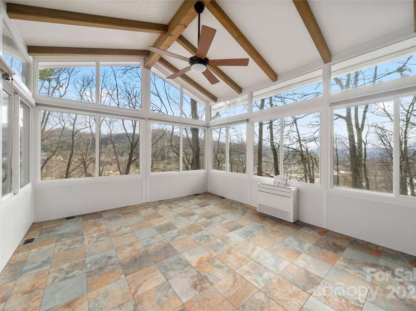 14 Old Chunns Cove Road, Asheville, NC 28805.  MLS# CAR4211923, YatesRealty ID 10871. Sunroom