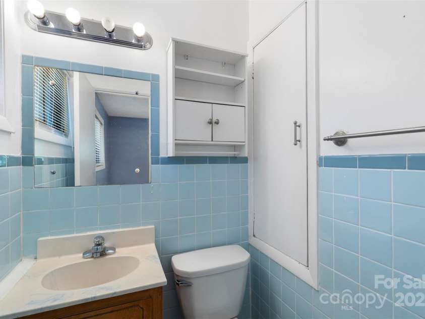 319 Hatley Circle, Concord, NC 28025.  MLS# CAR4247399, YatesRealty ID 10872. 
