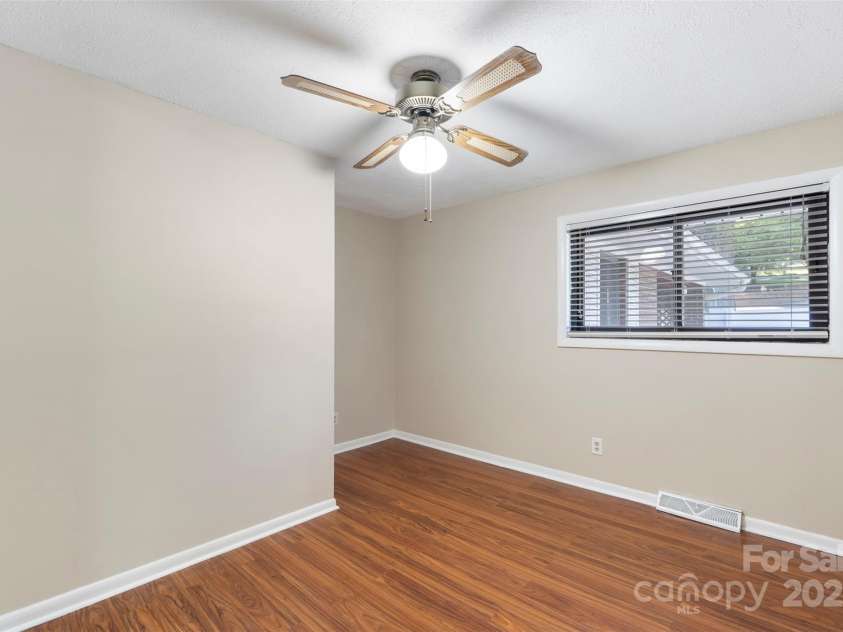 319 Hatley Circle, Concord, NC 28025.  MLS# CAR4247399, YatesRealty ID 10872. 