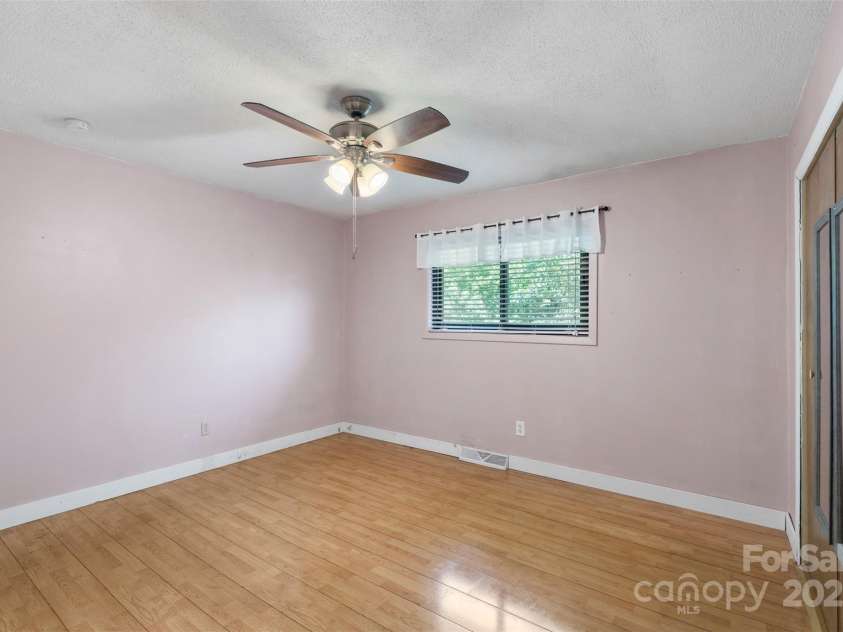 319 Hatley Circle, Concord, NC 28025.  MLS# CAR4247399, YatesRealty ID 10872. 