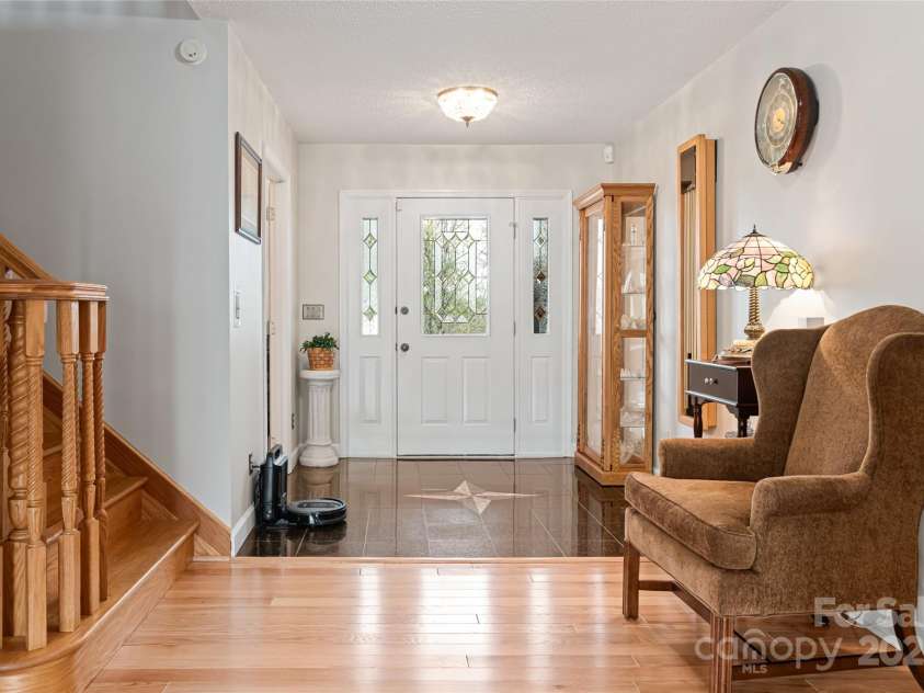 735 Macedonia Road, Asheville, NC 28804.  MLS# CAR4098577, YatesRealty ID 10873. 