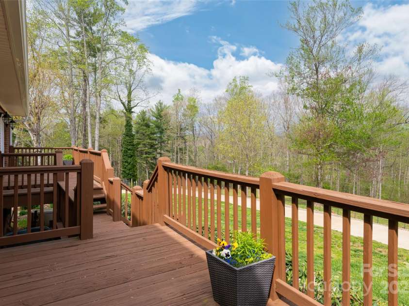 735 Macedonia Road, Asheville, NC 28804.  MLS# CAR4098577, YatesRealty ID 10873. 