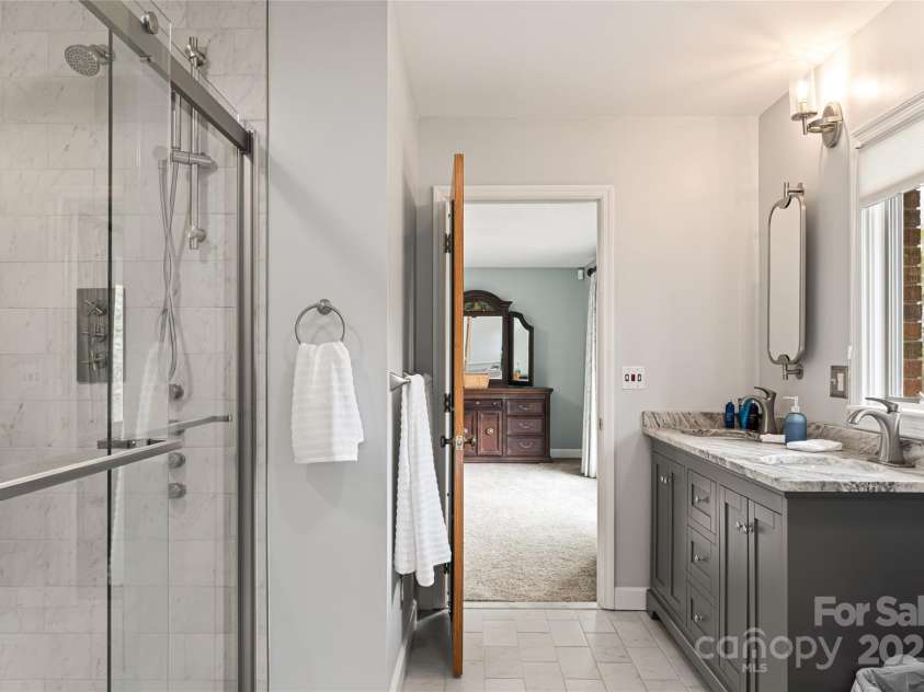 735 Macedonia Road, Asheville, NC 28804.  MLS# CAR4098577, YatesRealty ID 10873. 