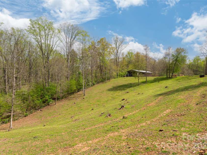 735 Macedonia Road, Asheville, NC 28804.  MLS# CAR4098577, YatesRealty ID 10873. 