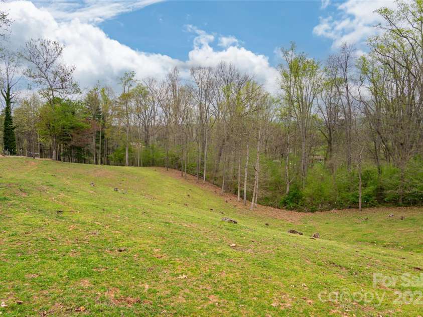735 Macedonia Road, Asheville, NC 28804.  MLS# CAR4098577, YatesRealty ID 10873. 