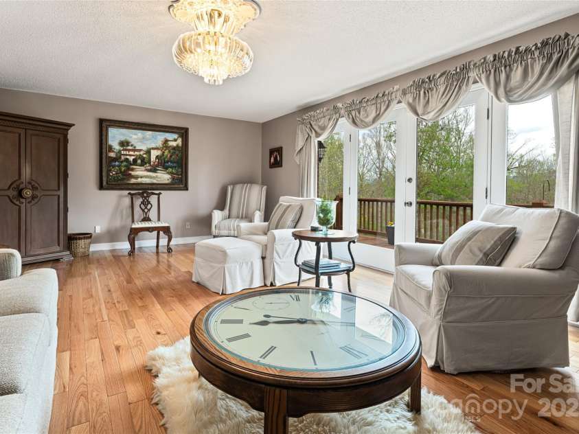 735 Macedonia Road, Asheville, NC 28804.  MLS# CAR4098577, YatesRealty ID 10873. 