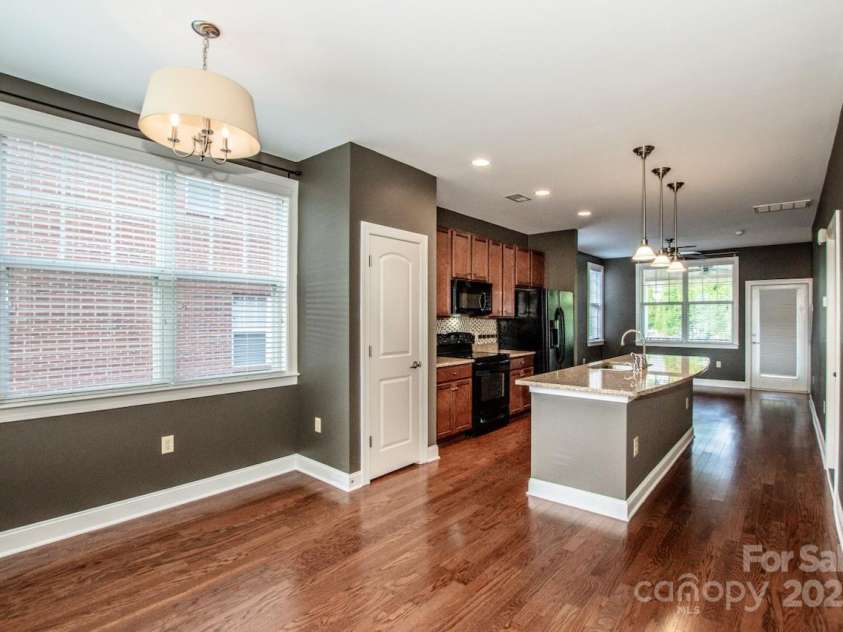 121 Irving Avenue, Mooresville, NC 28117.  MLS# CAR4293519, YatesRealty ID 10874. 