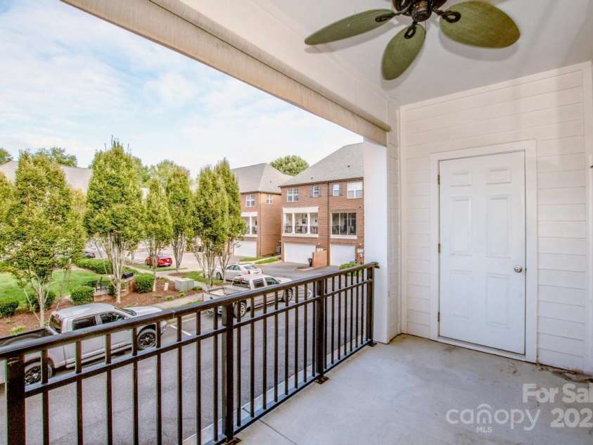 121 Irving Avenue, Mooresville, NC 28117.  MLS# CAR4293519, YatesRealty ID 10874. 