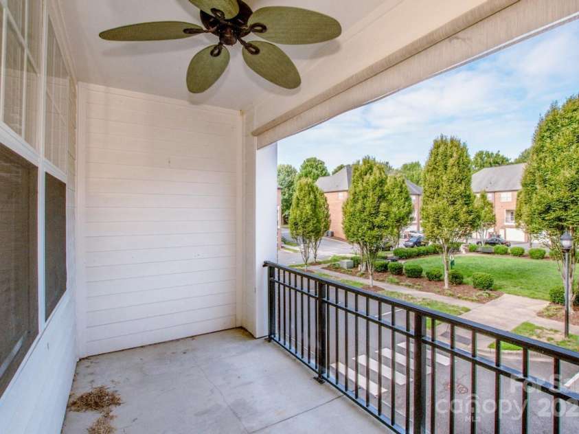 121 Irving Avenue, Mooresville, NC 28117.  MLS# CAR4293519, YatesRealty ID 10874. 